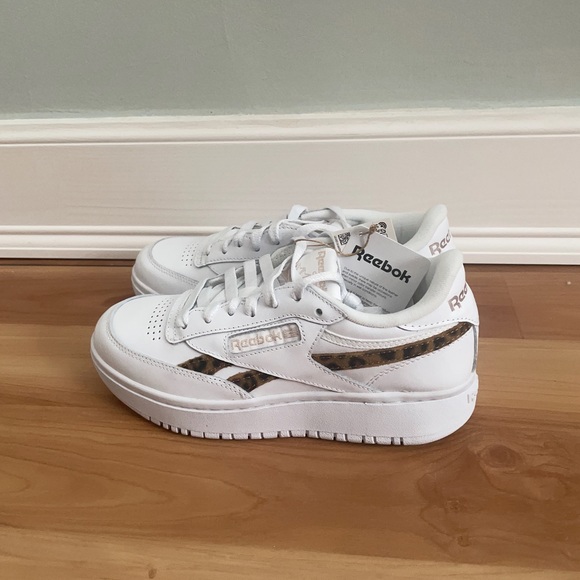 NWT Reebok Club C Double Geo Womens Sneaker - Picture 5 of 8